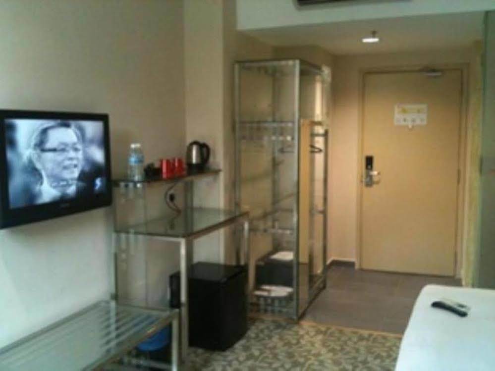 Nouvelle Hotel Johor Kulai Exterior foto